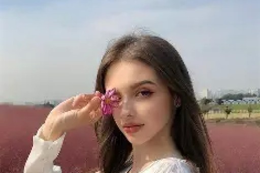 肖战拍摄幕后：女导演第一视角下的高清瞬间