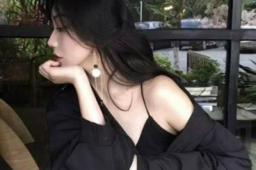 央视最惨女主持：男友被判死缓丈夫惨死狱中现在48岁依旧单身