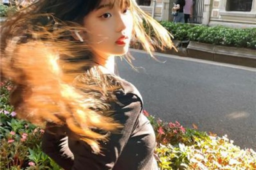 惊险直击！欧瑞伟64岁亲身跳墙失手滚地仍完成求婚绝活幕后花絮曝光